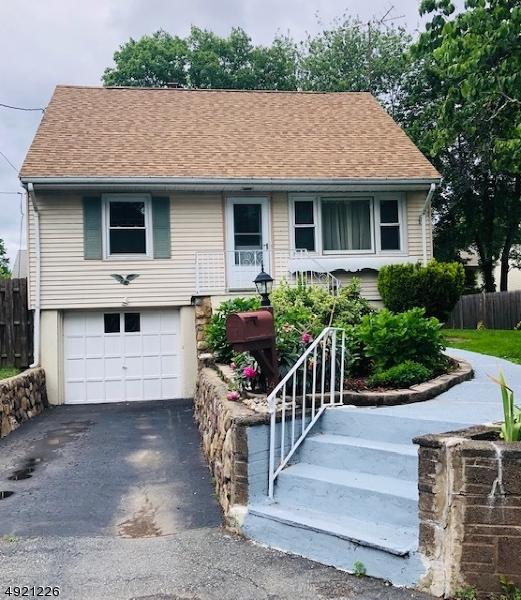 14 Beechwood Ave - Photo 1