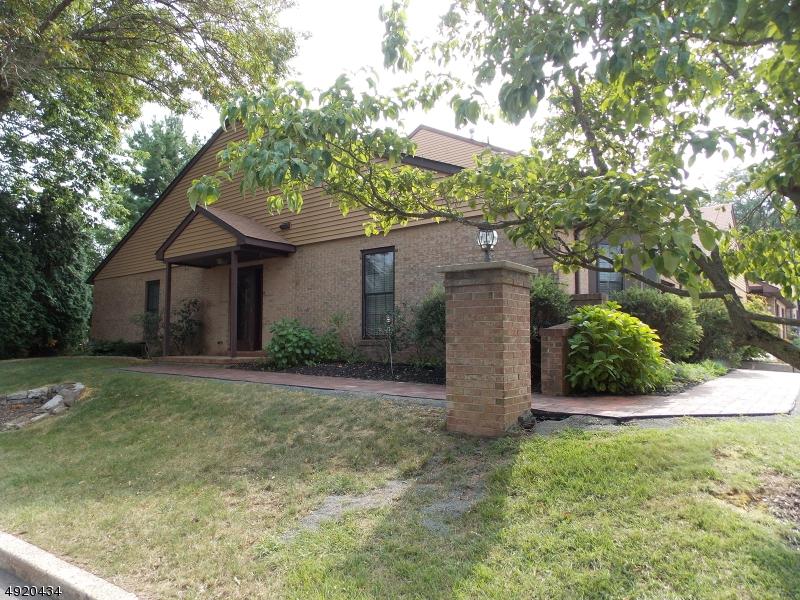 1 Cindy Ct - Photo 1