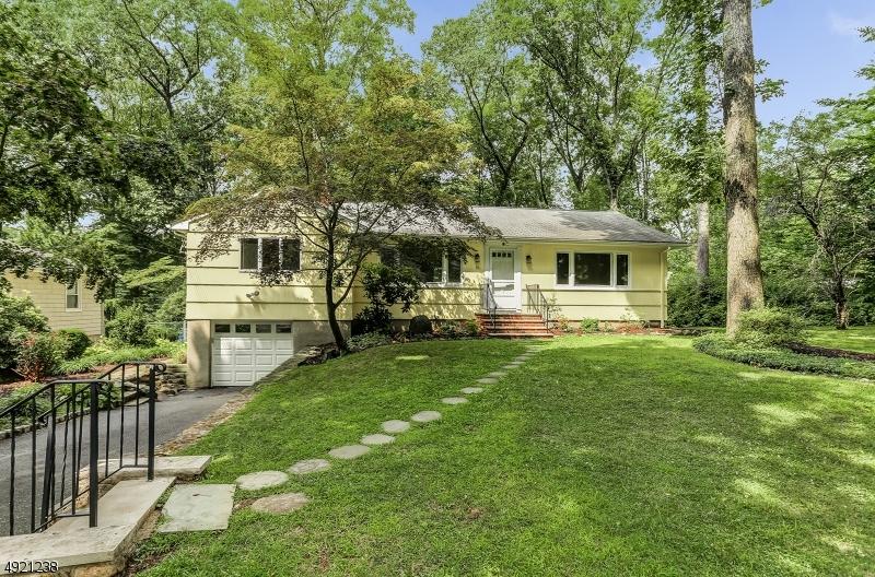 19 Dogwood Rd - Photo 1