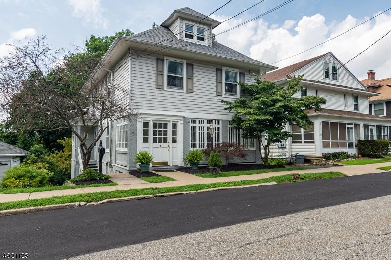 414 Hill St - Photo 1