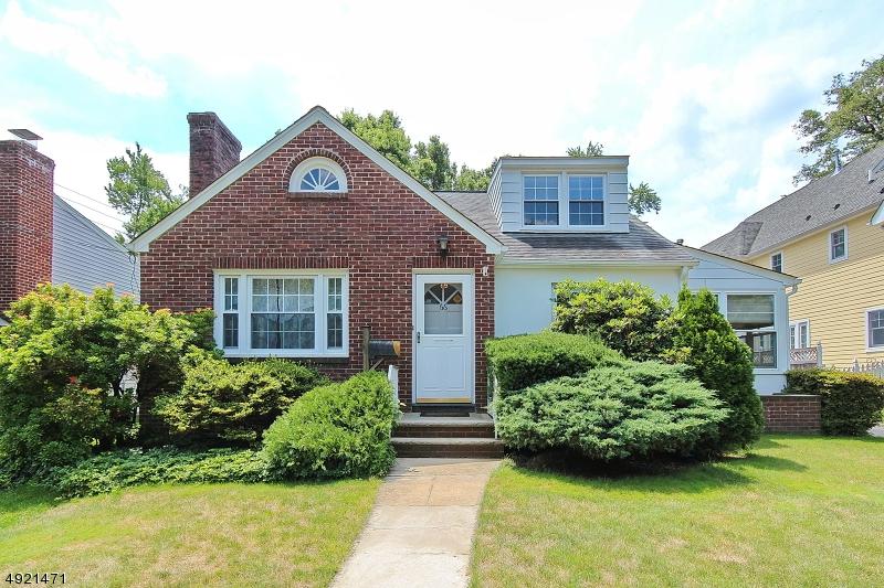 66 Linden Pl - Photo 1