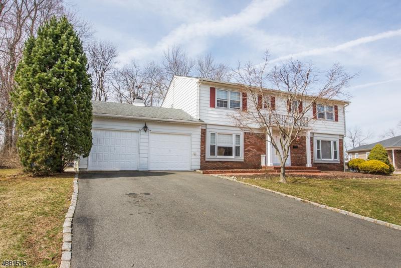 22 Carolyn Court - Photo 1