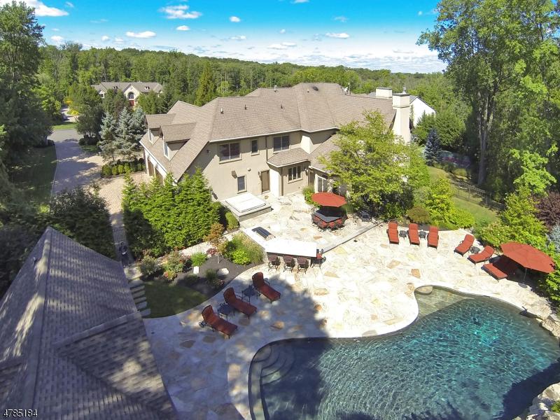 10 Stratford Court - Photo 1