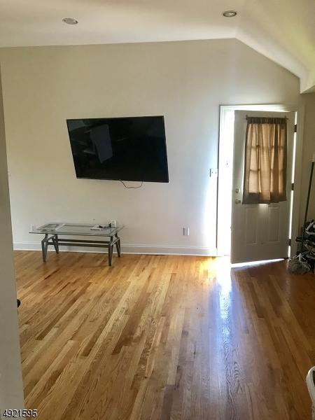 37 E New St - Photo 1
