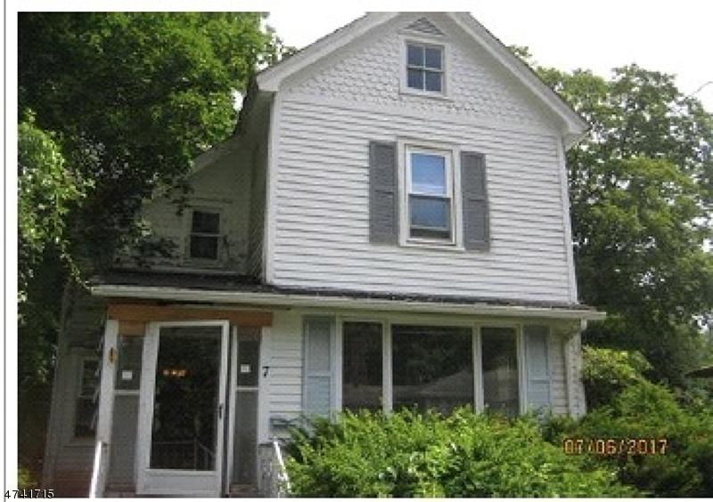 7 Thompson St - Photo 1