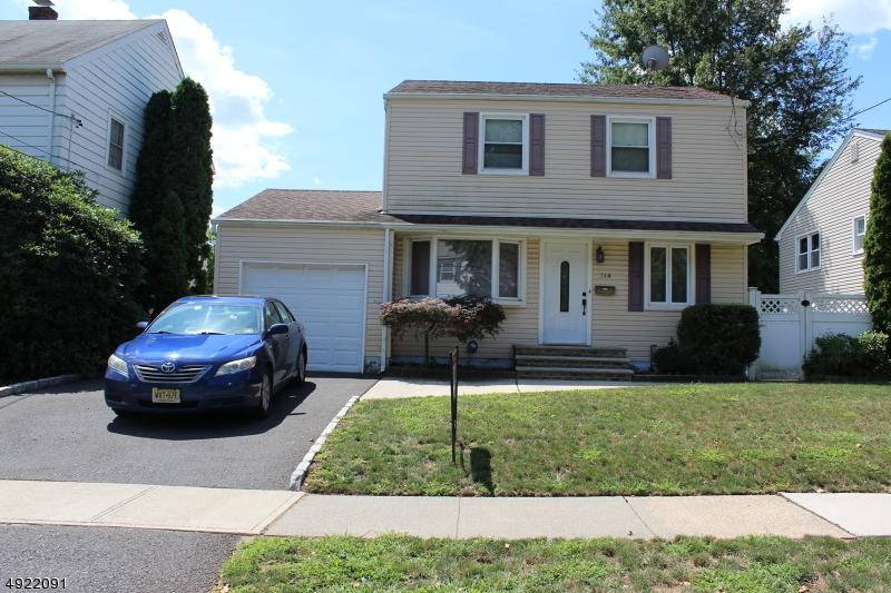 314 Grove St - Photo 1