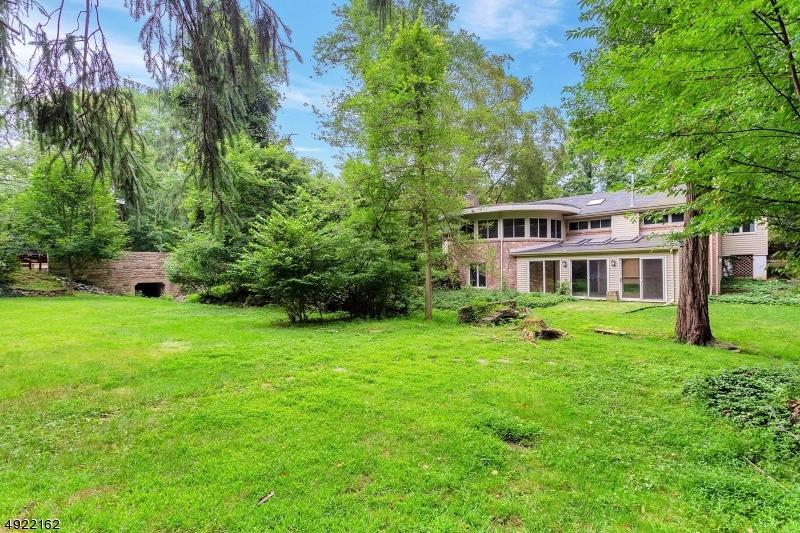 285 Hardenburgh Ave - Photo 1