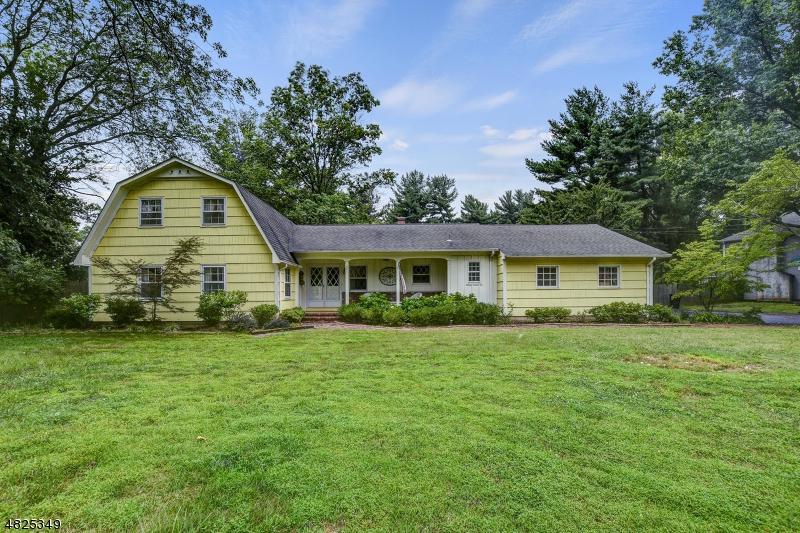 2 Merritt Ln - Photo 1
