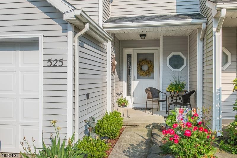 525 W Valley View Ave - Photo 1