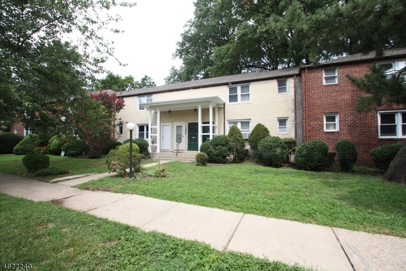 1909 Wood Ave Apt C1 - Photo 1