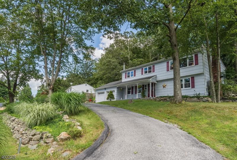 13 Warren Ct - Photo 1