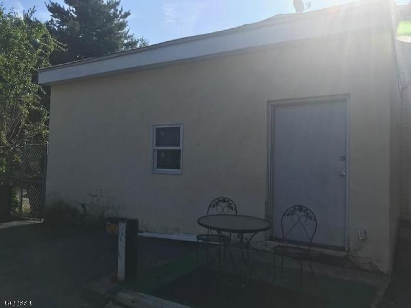 669 Ringwood Ave - Photo 1