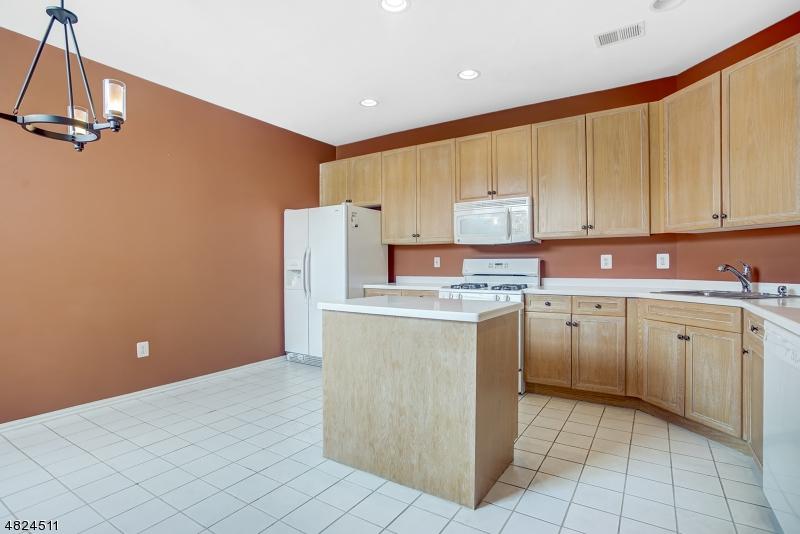 513 Regal Blvd - Photo 1