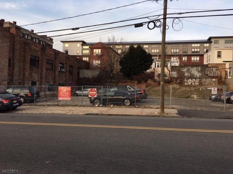 854 Newark Ave - Photo 1