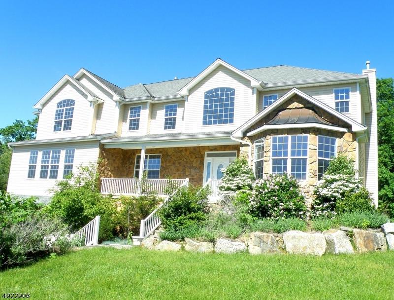 29 Rock Ridge Rd - Photo 1