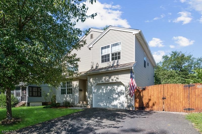 231 Grove St - Photo 1