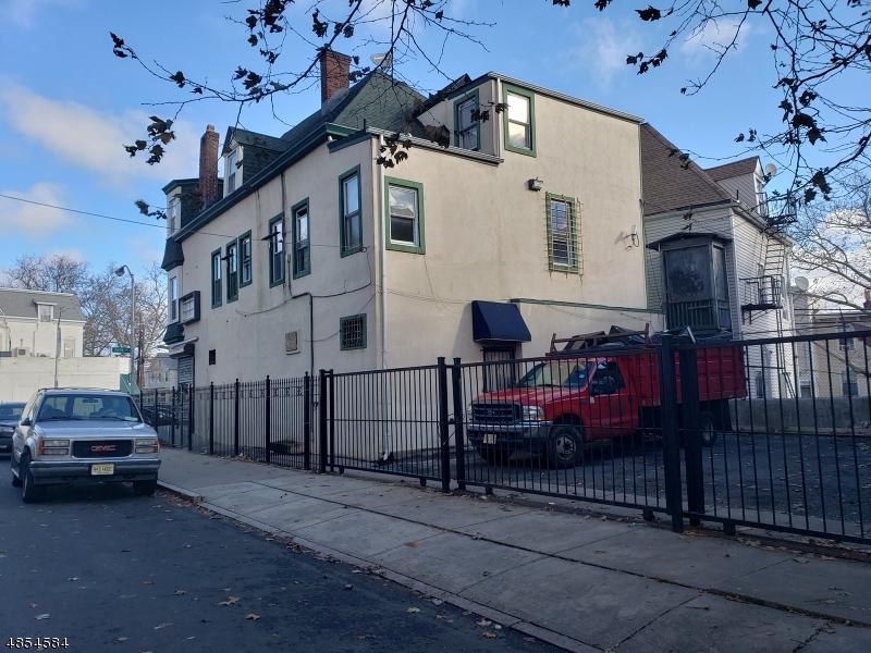 36 Park Ave - Photo 1