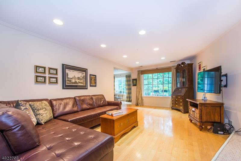 195 Riveredge Dr - Photo 1