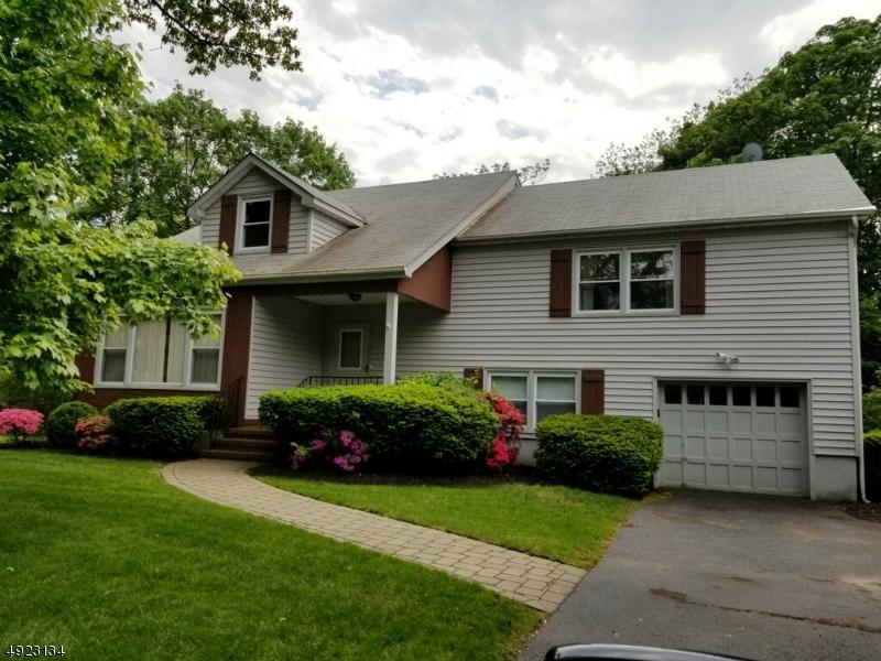 16 W Normandy Blvd - Photo 1