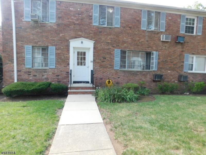 35 Wedgewood Dr - Photo 1