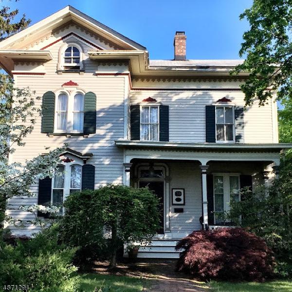39 W Stewart St - Photo 1