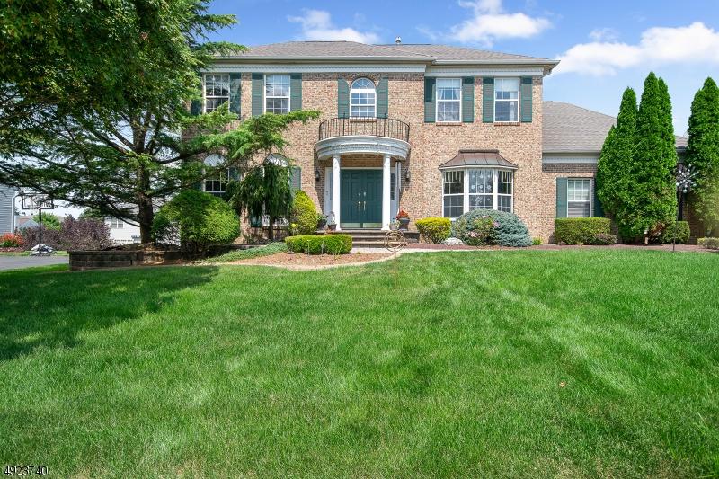 927 Tyler Cir - Photo 1
