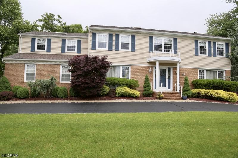 35 Trinity Pl - Photo 1