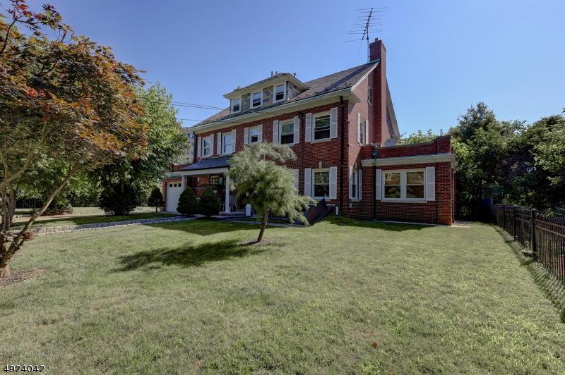 40 Carpenter St - Photo 1