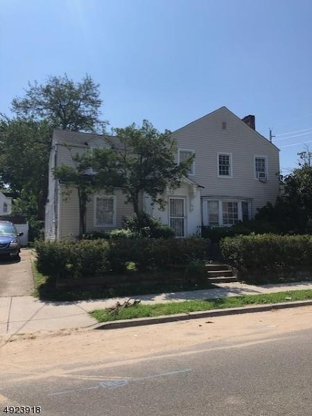 174 Hamilton Ave - Photo 1