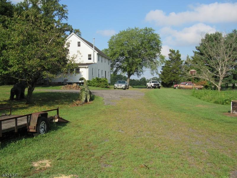 1405 Perrineville Rd - Photo 1