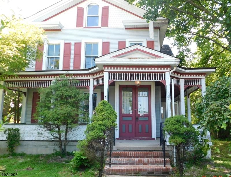 302 Willow Grove St - Photo 1