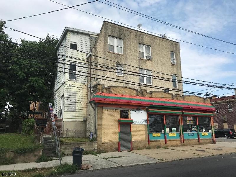 900 Grove St - Photo 1