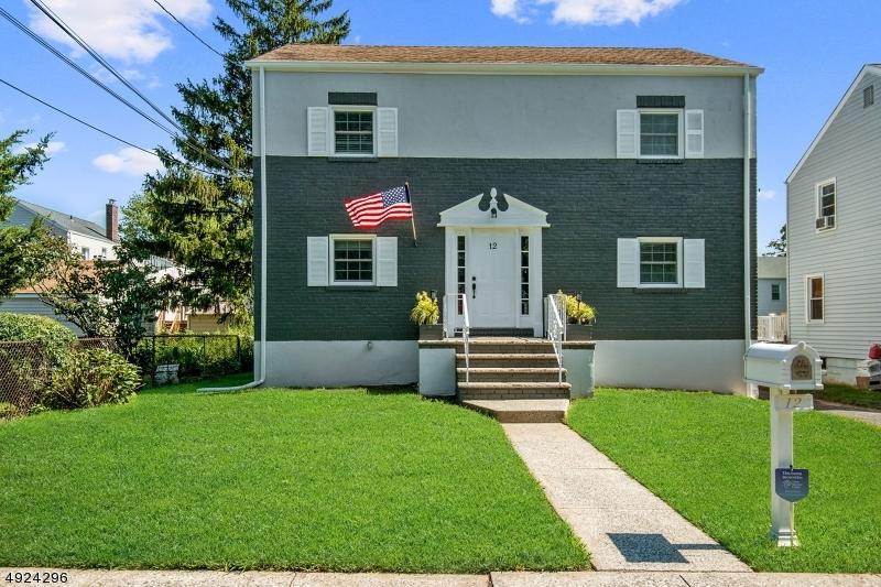 12 Roosevelt Ave - Photo 1