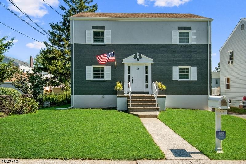 12 Roosevelt Ave - Photo 1