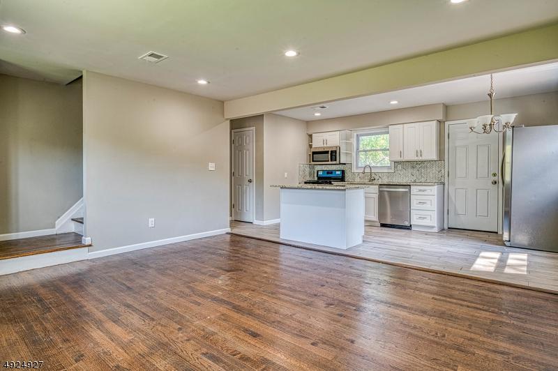 926 Voorhees Ave - Photo 1