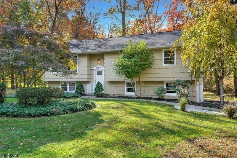 52 Brookwood Dr - Photo 1