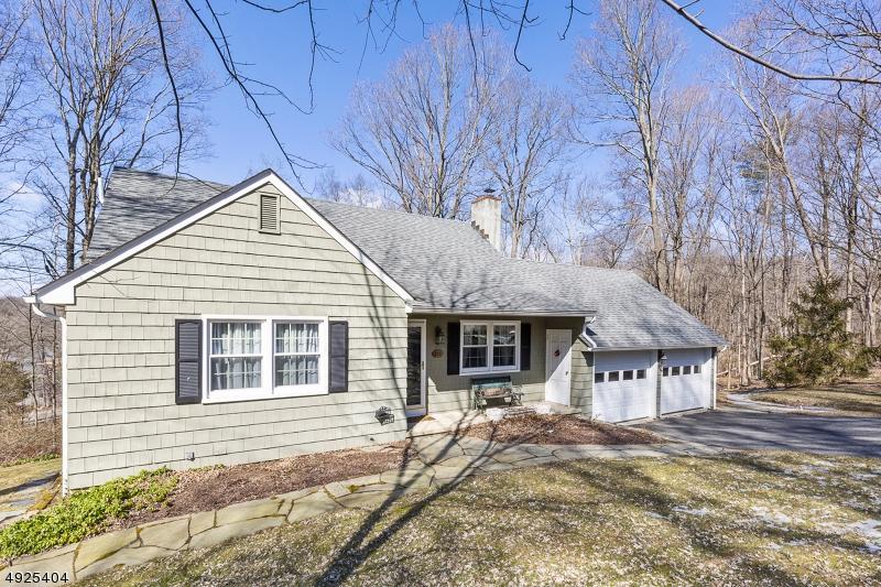 129 Cedar Dr - Photo 1