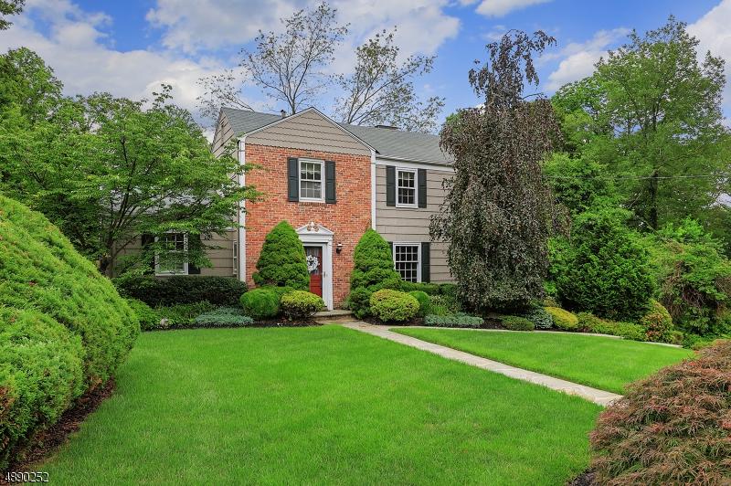 352 Ackerman Avenue - Photo 1