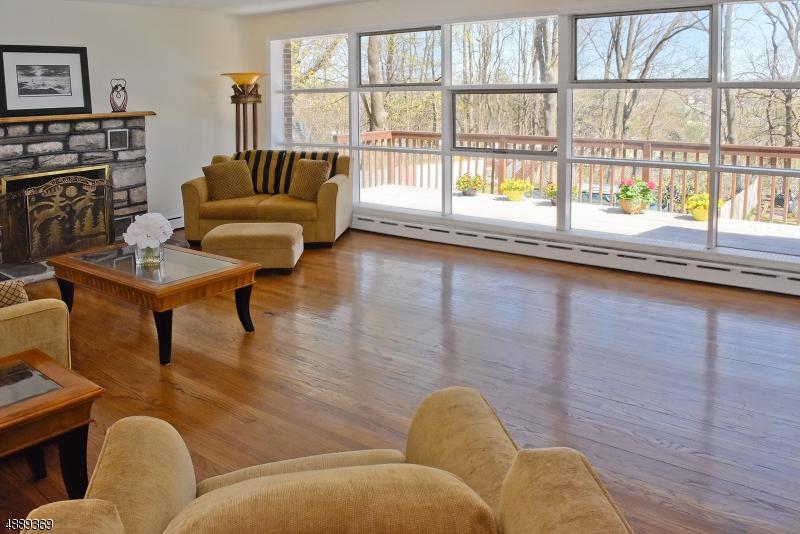 15 Valley View Ave - Photo 1