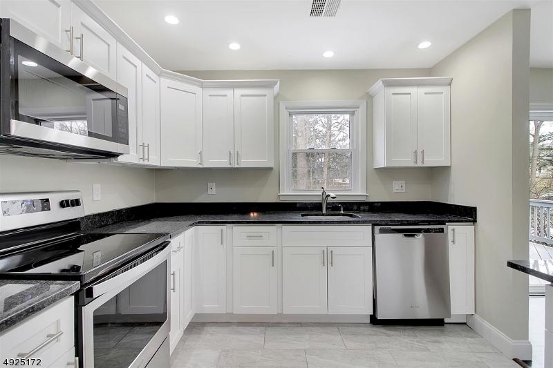 12 Crescent Rd - Photo 1