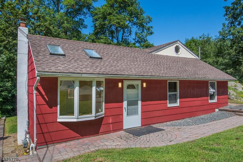 138 White Meadow Road - Photo 1