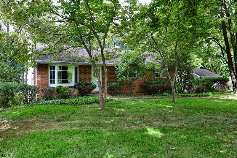 5 Glenwood Lane - Photo 1
