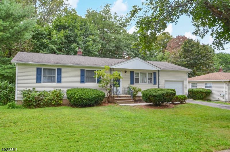 9 Rosemont Rd - Photo 1
