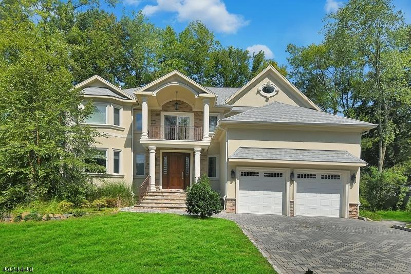 50 Perry St - Photo 1
