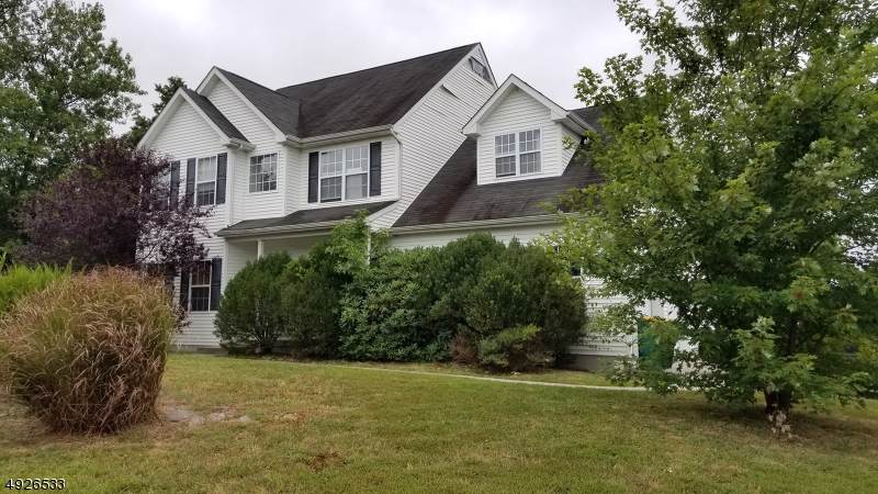 300 Meadows Dr - Photo 1