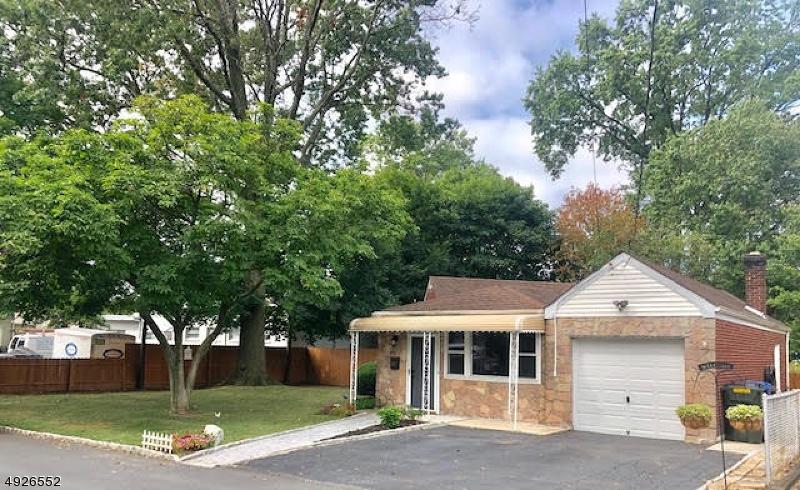 21 Jensen Ave - Photo 1