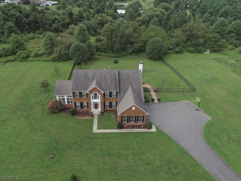 12 Surrey Way - Photo 1