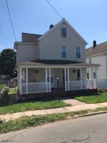 319 4TH ST - Photo 1