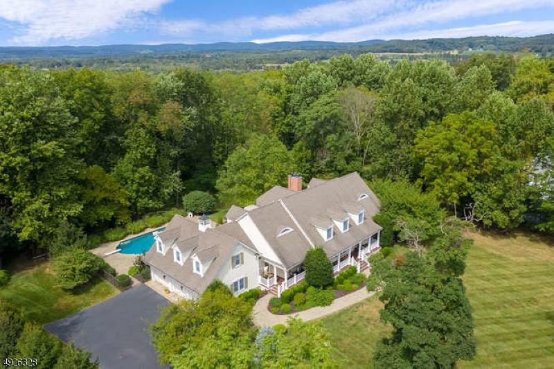 6 Acorn Ln - Photo 1
