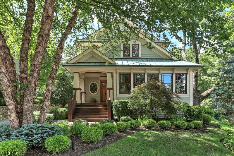 1 Somerset Ave - Photo 1